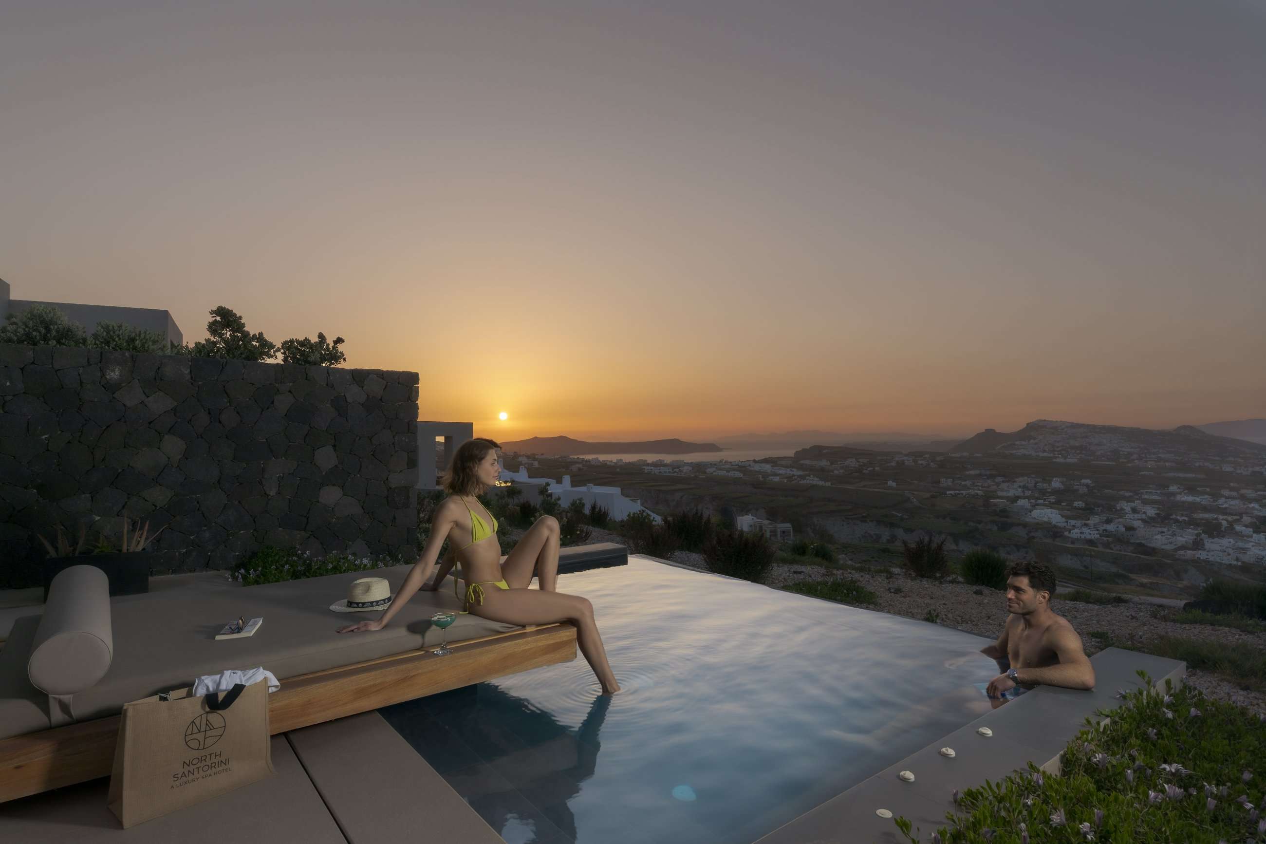 North Santorini - Grand - North - Suite - With - Private - Heated pool - Sunset